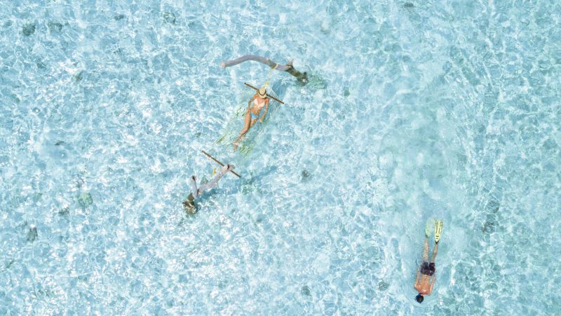 Summer Island Maldives and Embudu Village honored HolidayCheck Special Award 2022